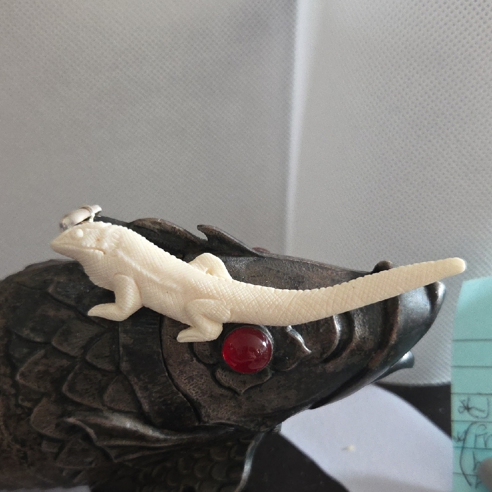Lizard Bone Carved Pendant With 925 Bale